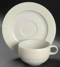 Crate &amp; Barrel 2 PC Cup &amp; Saucer Set Prairie Kathleen Wills Beige Textured Japan - £23.18 GBP