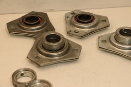 LOT of 4 NICE FT12-16 3 Bolt Flange Bearing 1&quot; ID 3&quot; Bolt Circle CamLock w/screw - £43.93 GBP