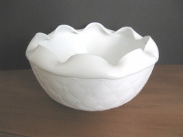 Vintage Indiana Glass Duette Pattern Milk Glass Crimped Edge Bowl   - £14.17 GBP