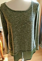 New Directions lady&#39;s  Top Medium long Sleeve  Green HIGH LOW b1 - $23.75