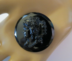 Antique Cameo Style Glass Brooch Black Round Beveled Left Facing Czechos... - £21.46 GBP