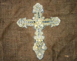 Ornate Inspirational Ivory Cast Iron Country Cross - £9.82 GBP