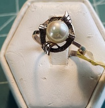 Vintage 10KT Pearl Ring - £74.72 GBP