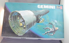 2000 Revell Gemini Space Capsule Model Kit 1:24 H-1835 COMPLETE - $75.00