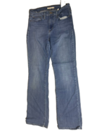 Levi Strauss and Co Womens/ Girls Jeans: Slimming Boot Cut: Size 30/30 - $181.63 MXN