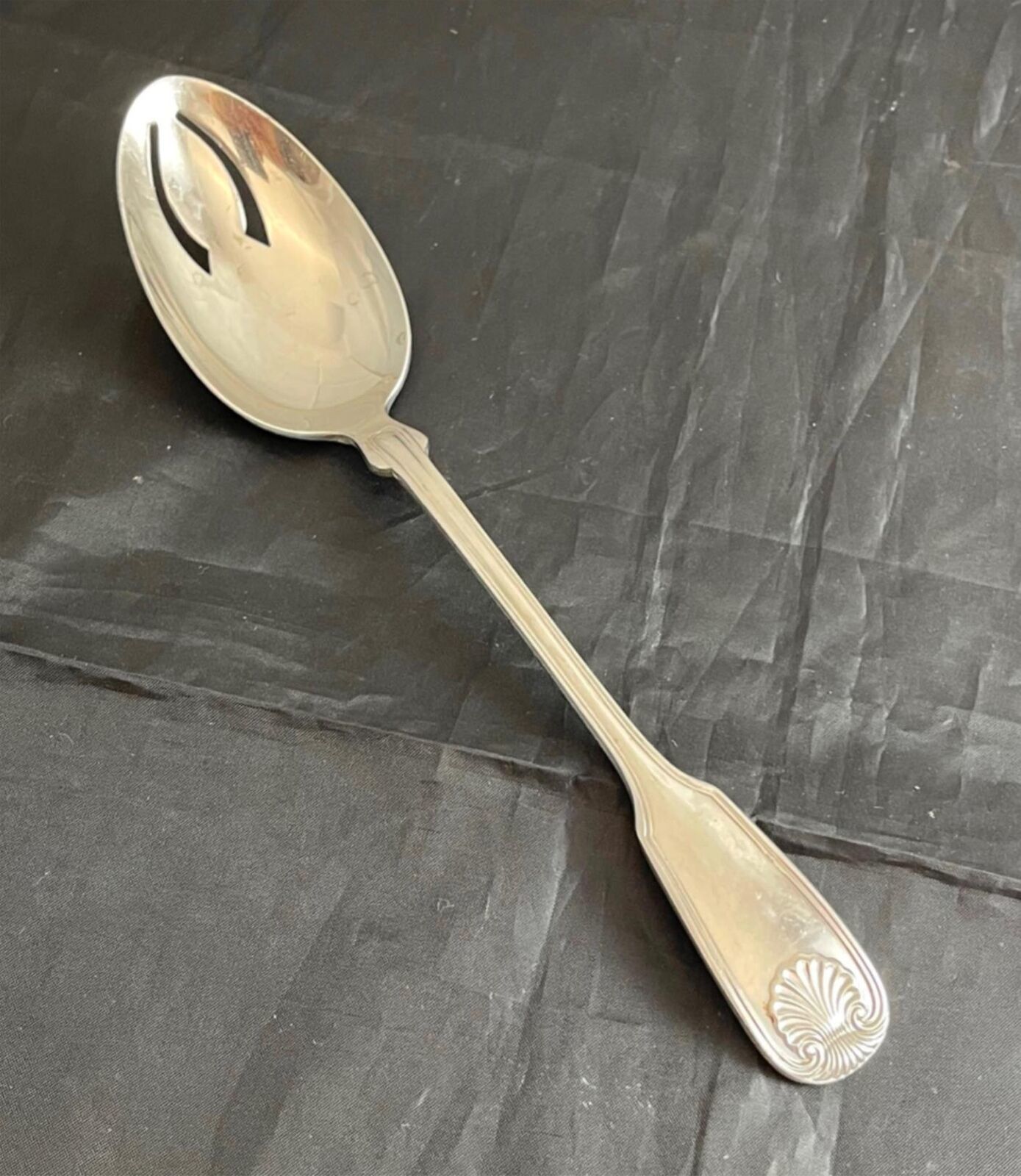 Reed &amp; Barton Stainless COLONIAL SHELL Pierced Tablespoon - $39.99