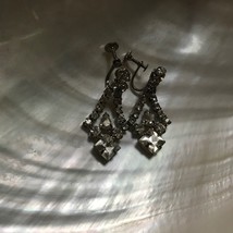 Vintage Clear Rhinestone Dangle Silvertone Screwback Earrings – 1.5 x 0.75 inche - £11.18 GBP