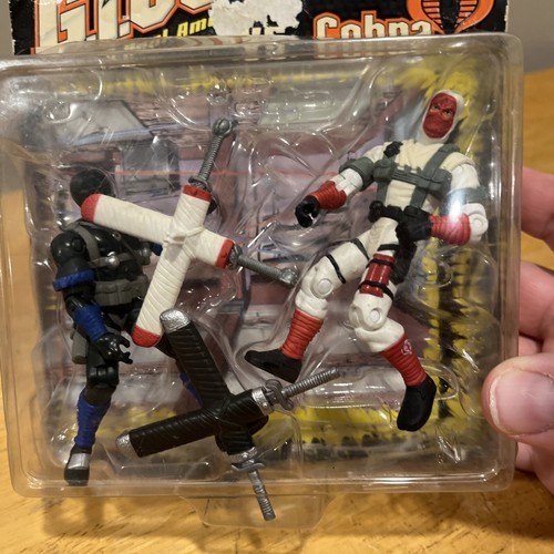 Hasbro GI Joe vs Cobra Snake Eyes vs Storm Shadow 2001 Missing Pieces Damaged Item image 2
