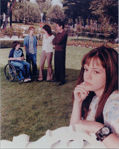 Joan of Arcadia TV series 2003 8x10 photo Amber Tamlyn with cast in background - £7.42 GBP