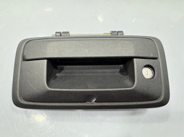 2014-2015 CHEVY SILVERADO TAILGATE HANDLE CAMERA HOLE 23448681 OEM USED ... - $39.59