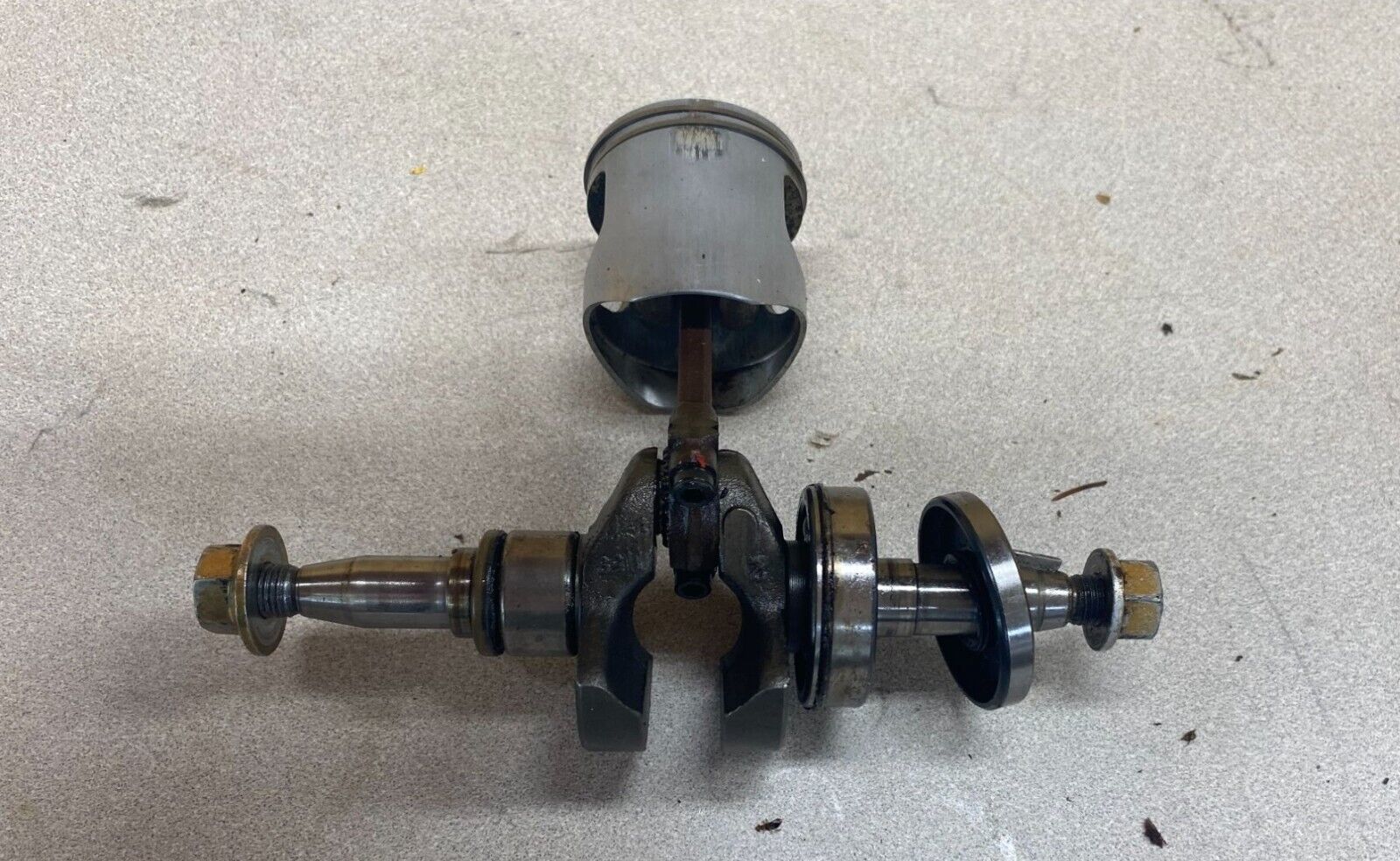 McCulloch Mac 1010 Automatic Chainsaw Crankshaft assembly Used