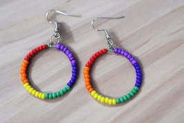 Multicolored Hoop Earrings - $111.65 MXN