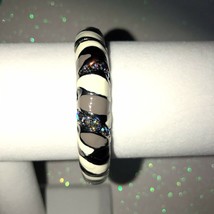 Joan Rivers Signed Gray & White Enamel Elastic Bracelet Aurora Borealis Crystals - $24.74
