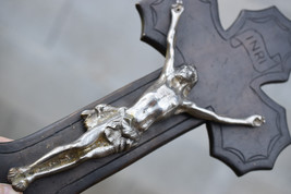 ⭐ antique religious cross, crucifix,bronze Christ on wooden cross⭐ - £58.66 GBP