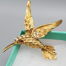 Vintage Hummingbird with Clear Rhinestones Gold tone Brooch Pin Red Eyes - £13.22 GBP