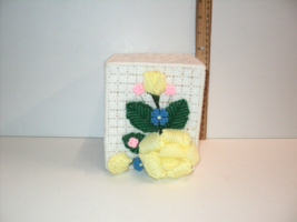 Handmade Tissue Box Holder White Needlepoint Yellow Roses, Blue, Pink Vi... - $28.06