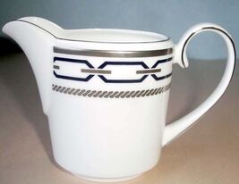 Vera Wang Creamer With Love Nouveau Indigo Imperial 8 oz. New No Box - €27,06 EUR