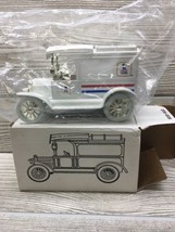 ERTL USPS Post Office 1913 FORD Model T US MAIL DELIVERY TRUCK Bank MIB ... - $24.70