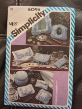Simplicity Sewing Pattern 6096 Puckett Shadow Quilting Accessories Cosmetic Bag - £5.96 GBP