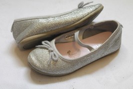 Carter&#39;s Ruby 5 Glitter Ballet Flats Girl&#39;s Size 10 Eur 27 Silver - $14.85