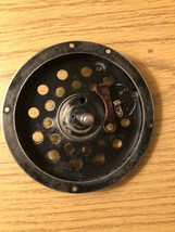 VINTAGE PFLUEGER MEDALIST 1495 FLY REEL BACK PLATE - $318.38 MXN