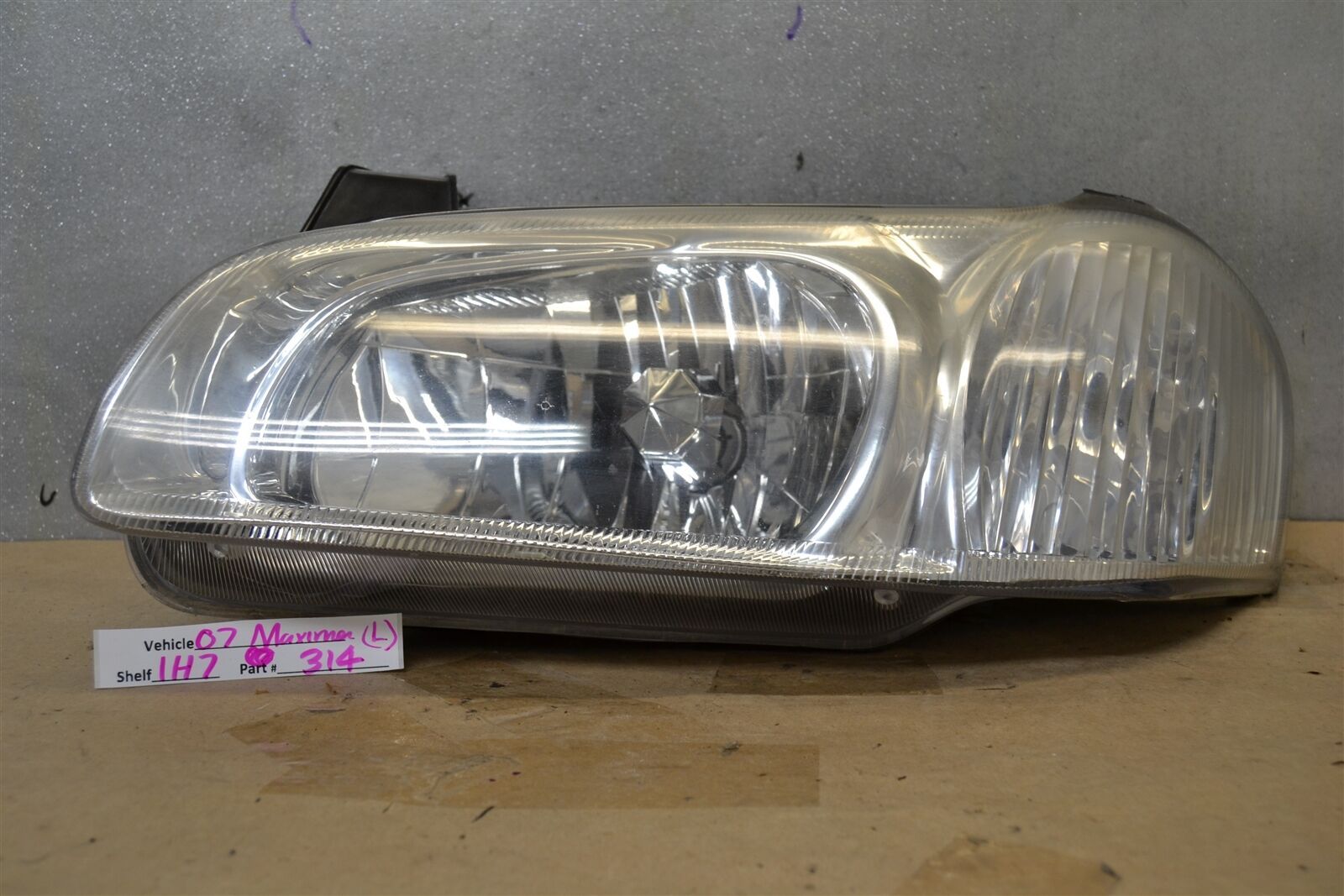 Primary image for 2000-2001 Nissan Maxima Left Driver After Market headlight 14 1H7