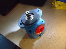 Metaris V20NF1D11T38B8022 Vane Pump Blue 385043-6 - $197.99