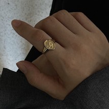 Peri&#39;sBox Irregular Shape Round Coin Portrait Gold Rings Textured Geometric Ring - £20.09 GBP