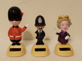 British Solar Powered Bobbleheads Lot Of 3 Queen Elizabeth Guard - £17.54 GBP