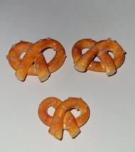 Soft Pretzel Magnet Set Salt Classic Accessory Kitchen Refrigerator - $8.75