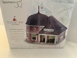 Dept 56 Seasons Bay “Grandview Shores Hotel” First Edition #53300 Collec... - $1,206.81 MXN