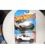 2023 Hot Wheels GMC Hummer EV Mint On Card - £2.49 GBP