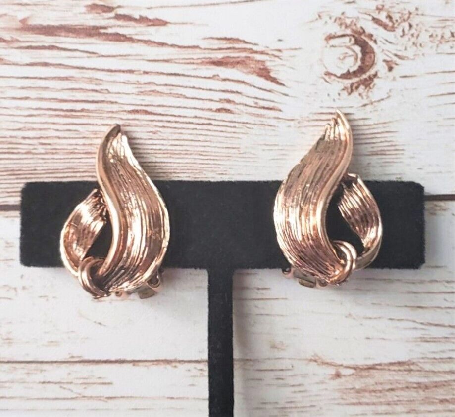 Primary image for Vintage Clip On Earrings - Golden Copper Tone Swish