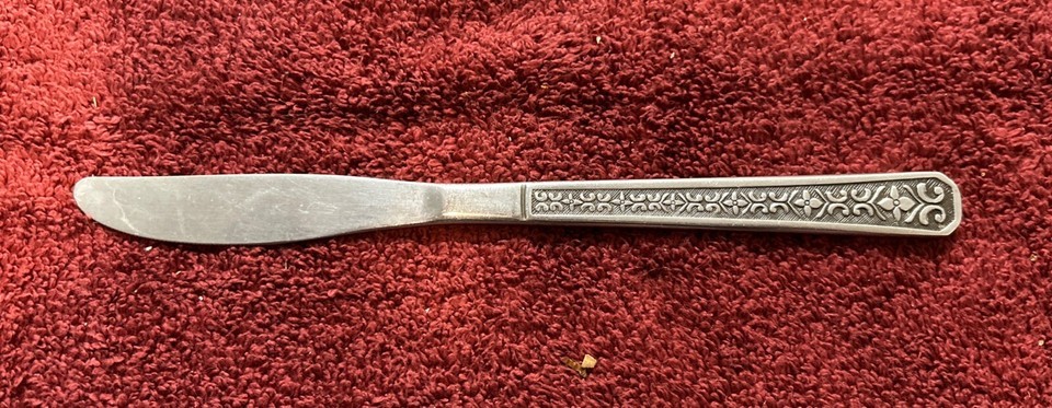 8 3/4” Solid Knife Florence By Interpur - $5.53