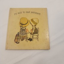 Holly Hobbie IT’S NICE TO HAVE BIRTHDAYS Mini book 1967 American Greetings - $9.85