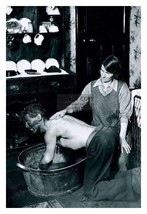 Welsh Women Washing Her Coal Miner Husband 1931 4X6 Photo - £6.29 GBP