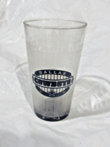 NFL Dallas Cowboys Name Over Logo in Pinstriped Design 16 oz Pint Glass - £14.83 GBP