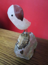 Quarz parrot on stone figurine, glue to paws, 5&quot; tall [a*8] - £35.03 GBP