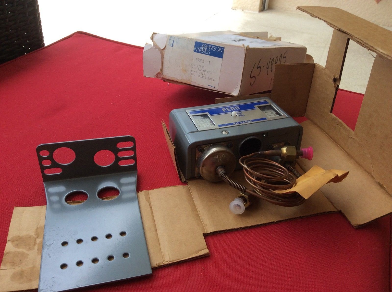 JOHNSON CONTROLS P72NA-1 PRESSURE CONTROL RARE NEW NOS $159 - $127.71