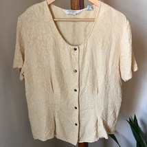 Vtg Express Women Medium Short Sleeve Shirt 100% Silk Blouse Yellow Butt... - £15.81 GBP
