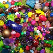 2.12 Lbs Lot Of Colorful Plastic Beads For Arts &amp; Crafts Projects Repurpose - £15.69 GBP