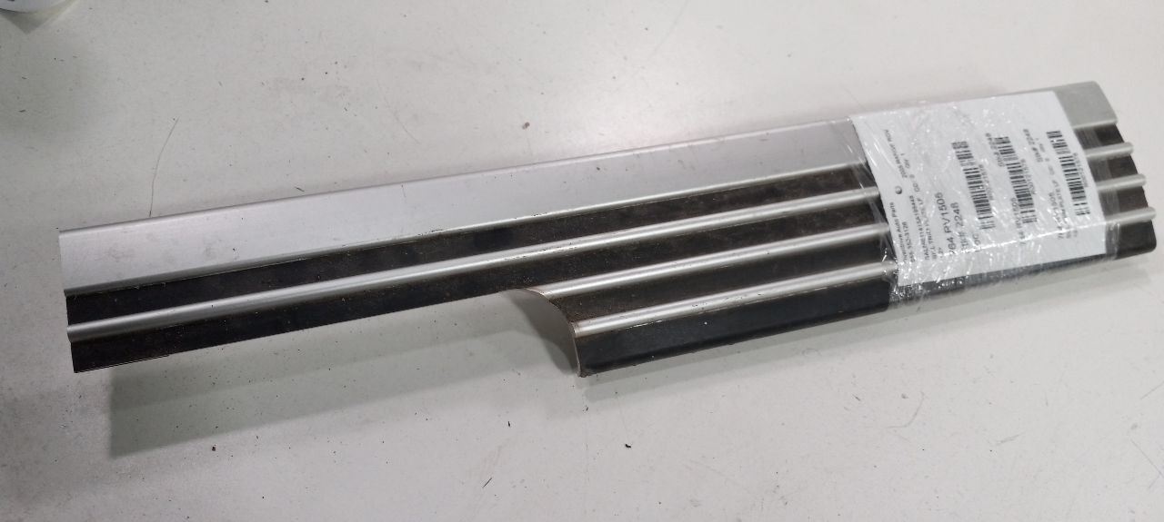 Range Rover Sill Trim Plate Door Jam Threshold Left Driver Front 2003 20... - $44.79