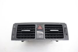 08-11 MERCEDES-BENZ W204 C300 DASH CENTER AIR VENT E3701 image 8