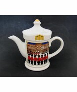 English WADE teapot- London Life Guards MIB,with BOX - $1,045.37 MXN
