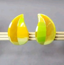 Clip-on Earrings Iridescent Neon Yellow Leaf Leaves 1.4&quot; Plastic Vintage... - £14.85 GBP