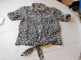 Poof Couture 3/4 Sleeve shirt blouse Womens Size S small Cheetah Sheer NWT - £13.46 GBP