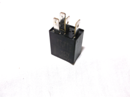 OMRON/LANCIA/FIAT/ALFA/  MULTIPURPOSE  4  PRONG RELAY image 3