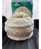 VTG Gift gallery Jade Porcelain Round Bowl W/ Lid Roses Kmart Collectibl... - $258.17 MXN