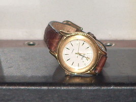 Pre-Owned Women’s Benrus 42081 Gold &amp; Brown Analog Quartz Watch - £13.98 GBP