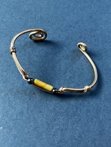 Small Handmade Thick Silvertone Wire w Olive Green Barrel &amp; Two Tiny Hematite Be - £7.09 GBP